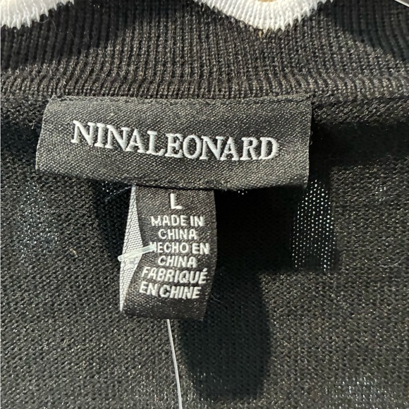 ✨NWT✨ Nina Leonard Black Cardigan with Scalloped White Trim and Pearl Buttons - Picture 6 of 8